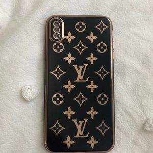 Brand new XS Max iPhone Case “XL Louis”